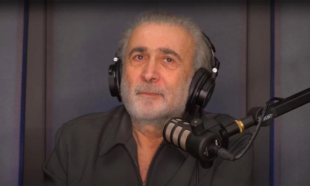"Κόλαφος" ο Λαζόπουλος για Νταλάρα: «Το μόνο καλό που έχει βγει από το στόμα του είναι νότες»